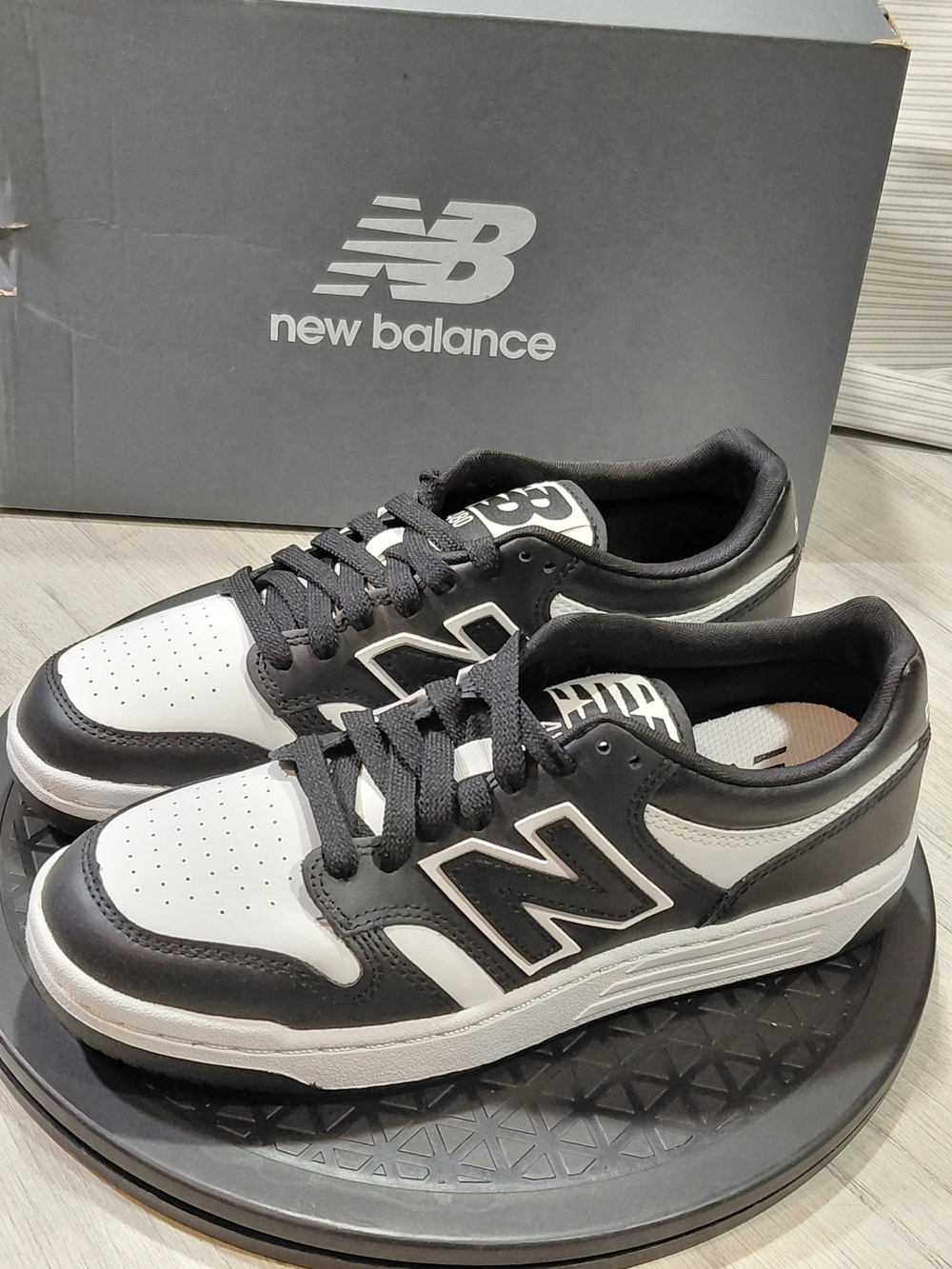 (New) NEW Balance 480 Womens Black  & White Low-Top Sneakers SIZE 7.5